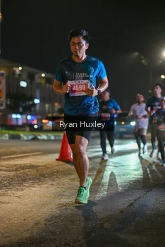 Runner Photo 4335699