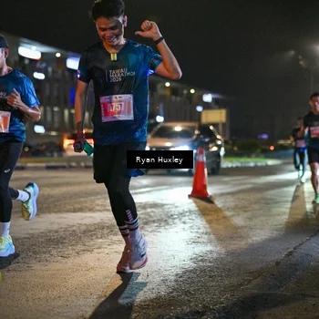 Runner Photo 4335702