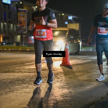 Runner Photo 4335743