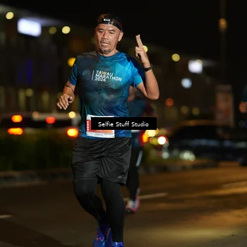 Runner Photo 4335756