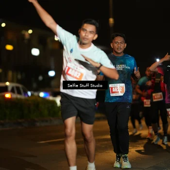 Runner Photo 4335767