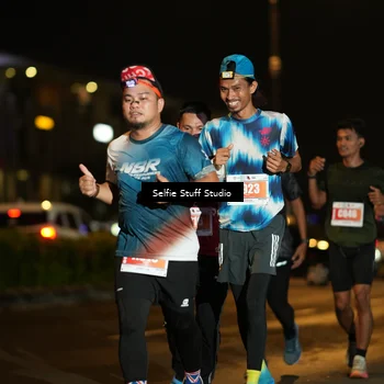 Runner Photo 4335794