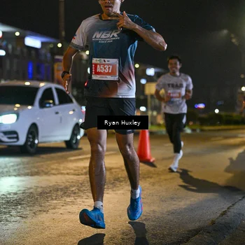 Runner Photo 4335828
