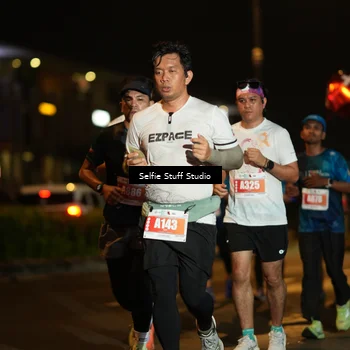 Runner Photo 4335844