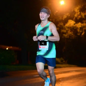Runner Photo 4335875