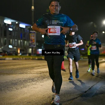 Runner Photo 4335943