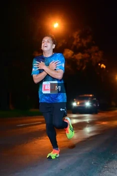 Runner Photo 4335995