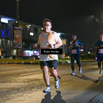 Runner Photo 4336019