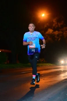 Runner Photo 4336028