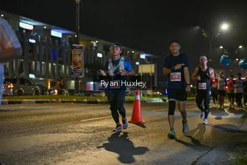 Runner Photo 4336030