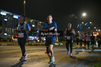 Runner Photo 4336032