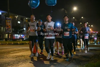 Runner Photo 4336041