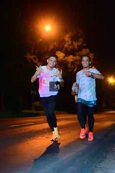 Runner Photo 4336042