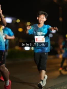 Runner Photo 4336048
