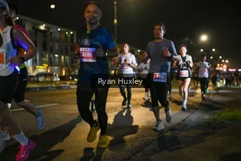 Runner Photo 4336056