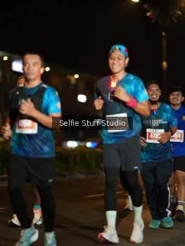 Runner Photo 4336066