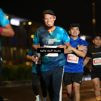 Runner Photo 4336070