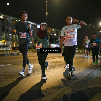 Runner Photo 4336100