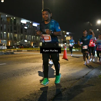 Runner Photo 4336165