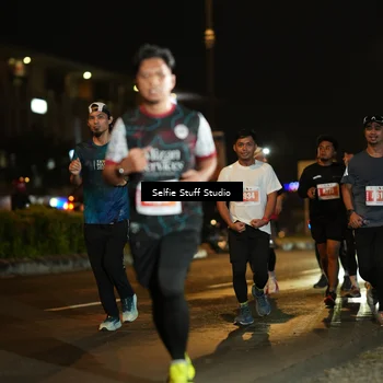 Runner Photo 4336220