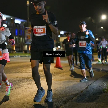 Runner Photo 4336297