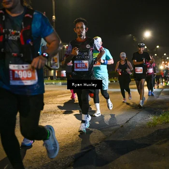 Runner Photo 4336365
