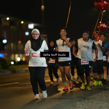 Runner Photo 4336420