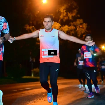Runner Photo 4336470