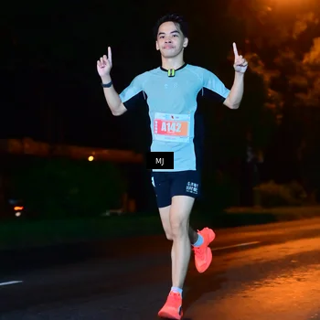 Runner Photo 4336480