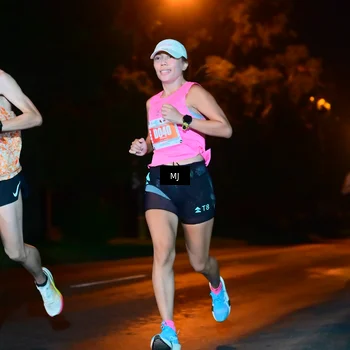 Runner Photo 4336497