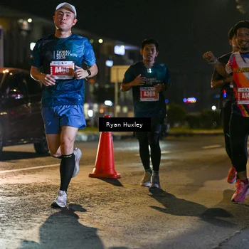 Runner Photo 4336567