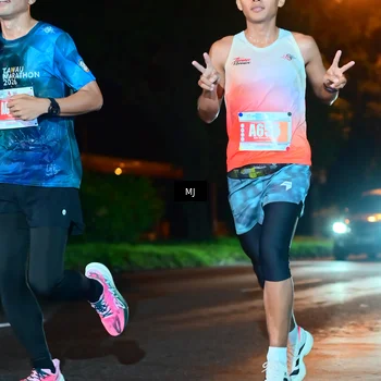Runner Photo 4336575