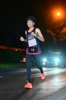 Runner Photo 4336595