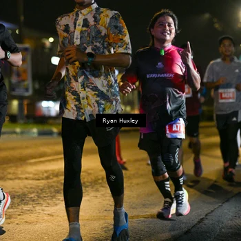 Runner Photo 4336630