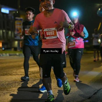 Runner Photo 4336641