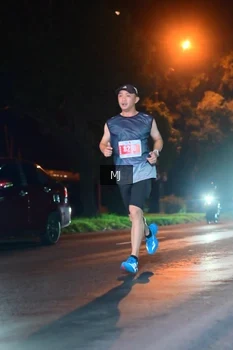 Runner Photo 4336722