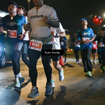 Runner Photo 4336747