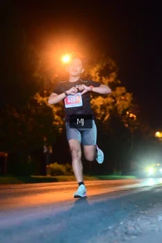 Runner Photo 4336748