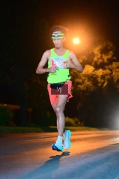 Runner Photo 4336772