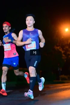 Runner Photo 4336791