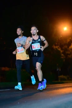 Runner Photo 4336793