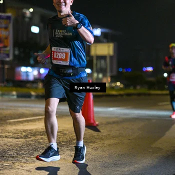 Runner Photo 4336794