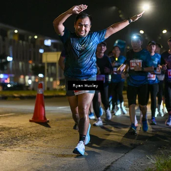 Runner Photo 4336800