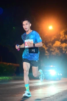 Runner Photo 4336801