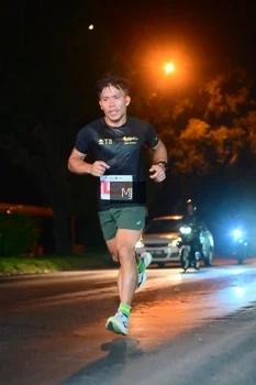 Runner Photo 4336806