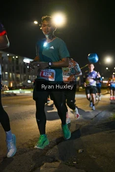 Runner Photo 4336835