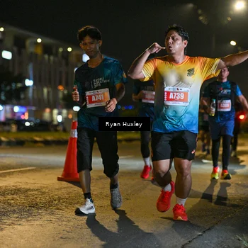 Runner Photo 4336843