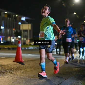 Runner Photo 4337055