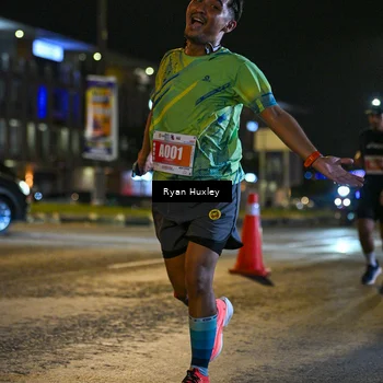 Runner Photo 4337066