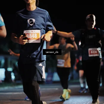 Runner Photo 4337067